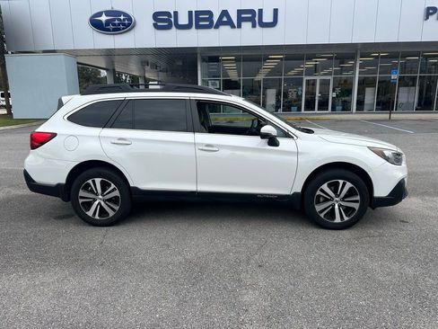 Used 2019 Subaru Outback 3.6R Limited w/ Popular Package #2 image 2
