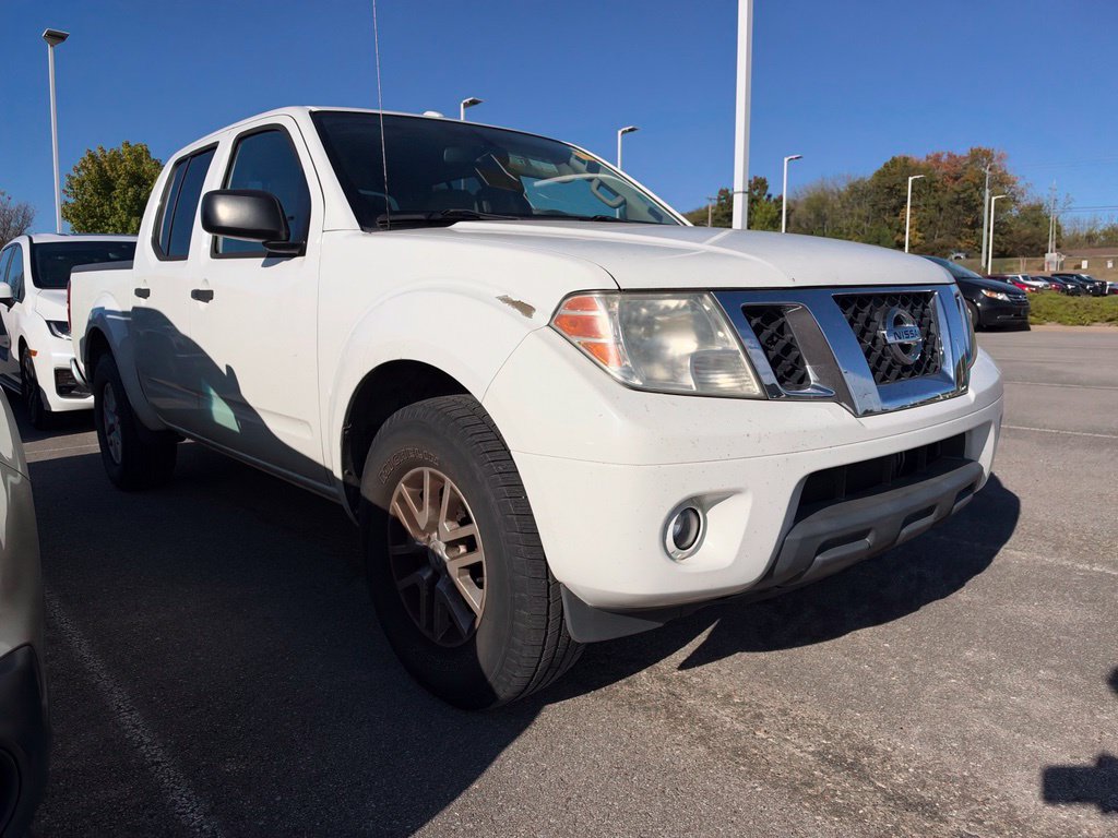 Used 2014 Nissan Frontier SV w/ SV Value Truck Package RWD image 2