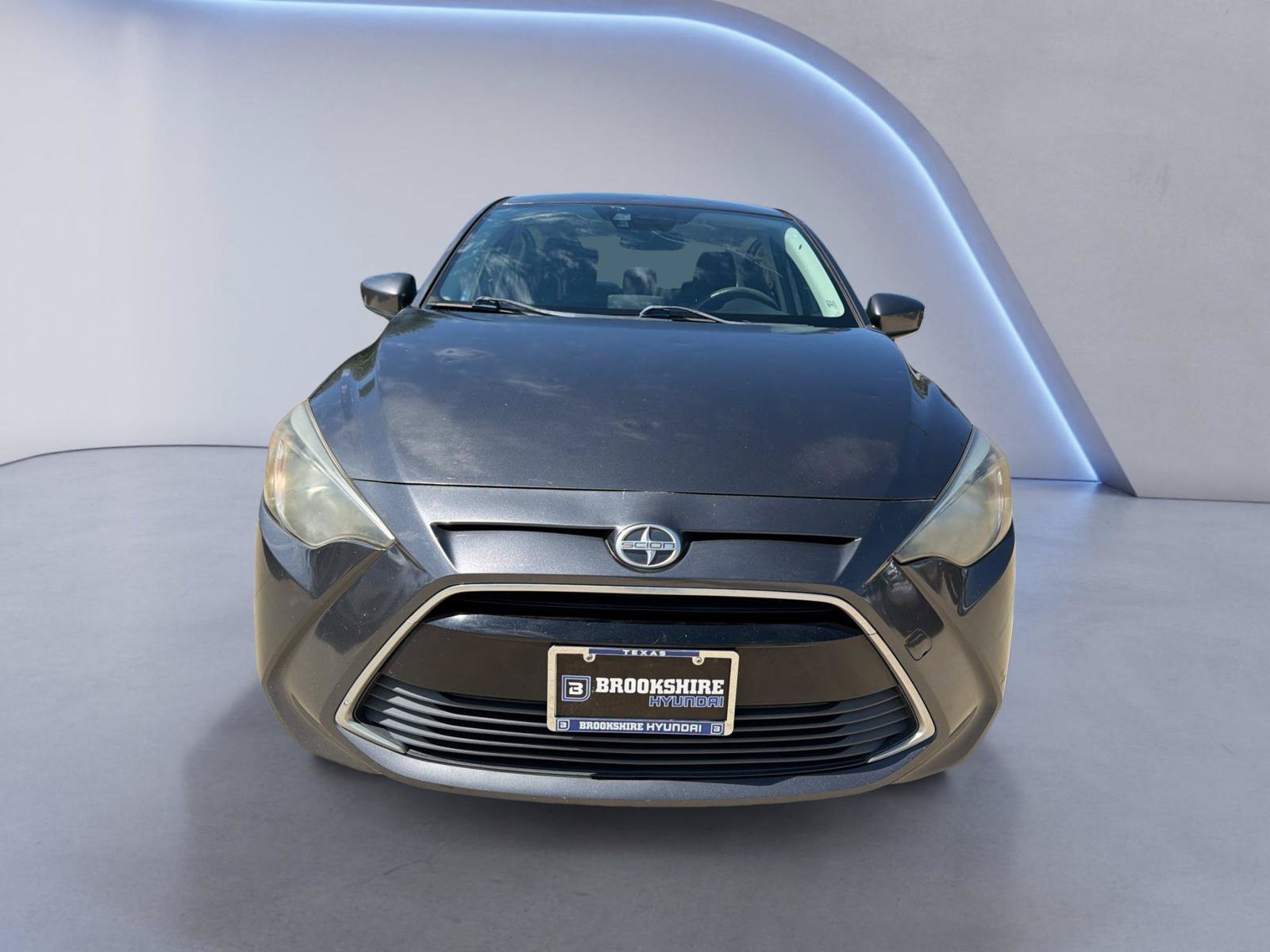 Used 2016 Scion iA FWD image 2