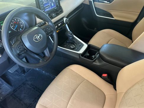 Certified 2021 Toyota RAV4 XLE AWD/4WD image 12