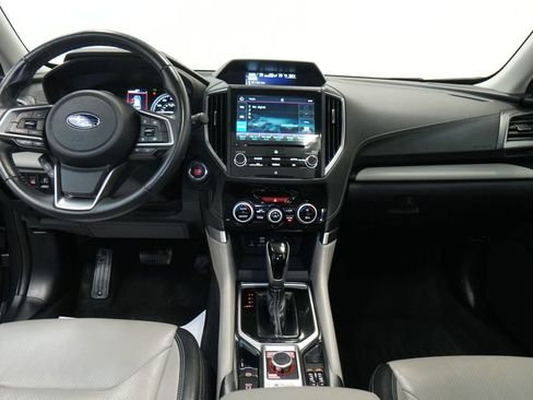 Used 2022 Subaru Forester Limited image 32