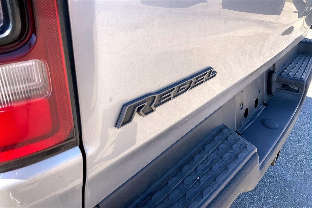 Used 2019 RAM 1500 Rebel w/ Level 2 Equipment Group AWD/4WD image 13