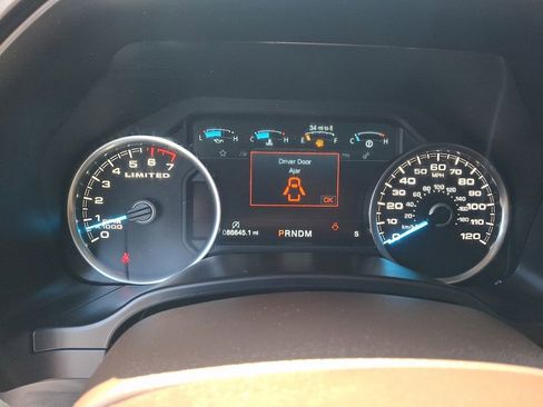 Used 2019 Ford F150 Limited w/ Trailer Tow Package image 23