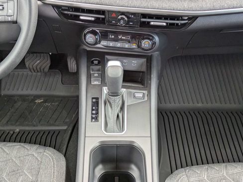 Used 2026 Nissan Kicks SV FWD image 19
