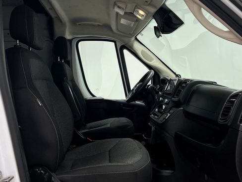 Used 2023 RAM ProMaster 2500 FWD image 31