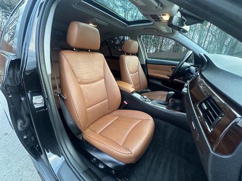 Used 2011 BMW 328i xDrive 328i xDrive AWD 4dr Sedan image 9