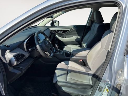 Used 2022 Subaru Outback Limited AWD/4WD image 9
