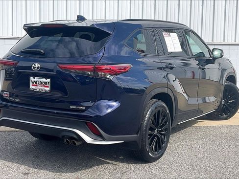 Used 2023 Toyota Highlander XSE AWD/4WD image 17