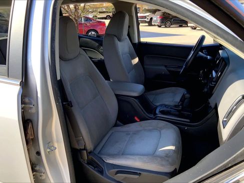 Used 2020 Chevrolet Colorado W/T w/ WT Convenience Package image 9