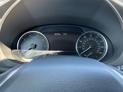 Used 2023 INFINITI QX50 Luxe w/ Cargo Package FWD image 12