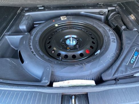 Used 2024 Jeep Grand Cherokee Limited 4xe image 34