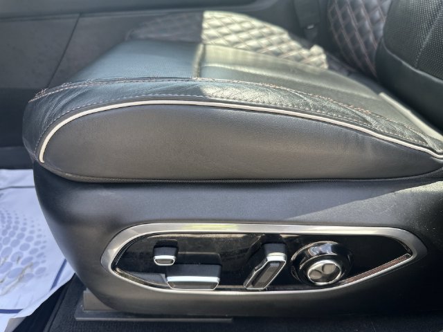 Used 2022 Jeep Grand Cherokee Summit AWD/4WD image 17