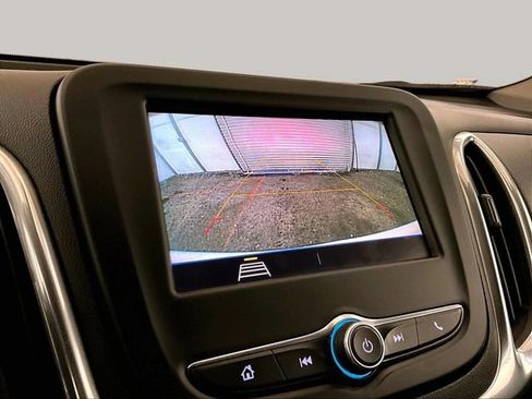 Used 2020 Chevrolet Equinox LT FWD image 20
