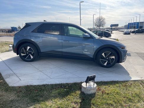 New 2026 Hyundai Ioniq 5 SEL image 6