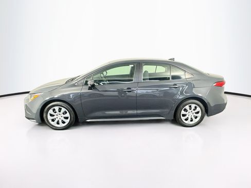 Used 2025 Toyota Corolla LE FWD image 4