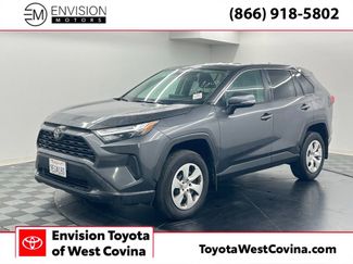 Used 2023 Toyota RAV4 LE video 1