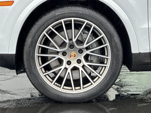 Used 2022 Porsche Cayenne S image 27