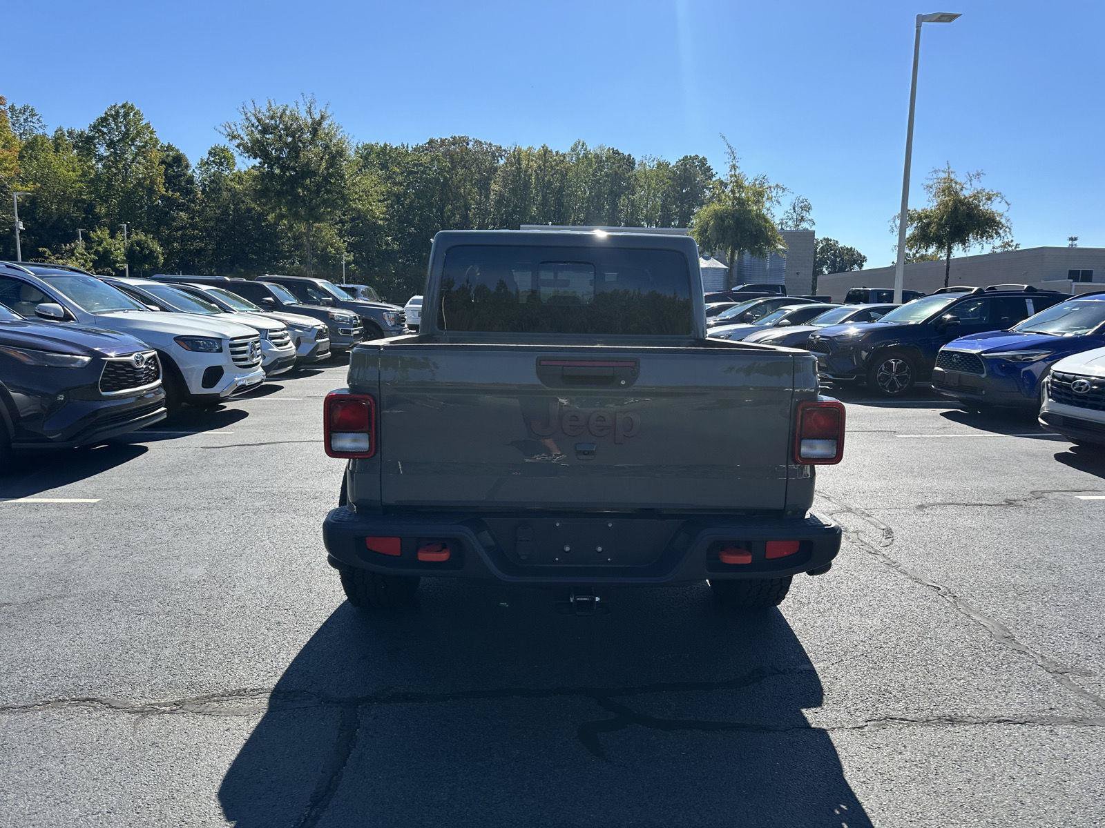 Used 2023 Jeep Gladiator Mojave w/ LED Lighting Group AWD/4WD image 7