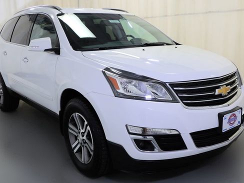 Certified 2016 Chevrolet Traverse LT image 20