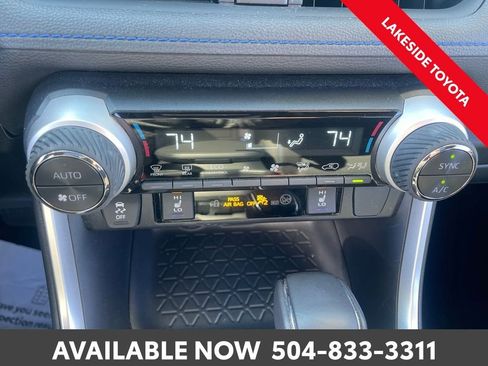 Used 2024 Toyota RAV4 SE image 29