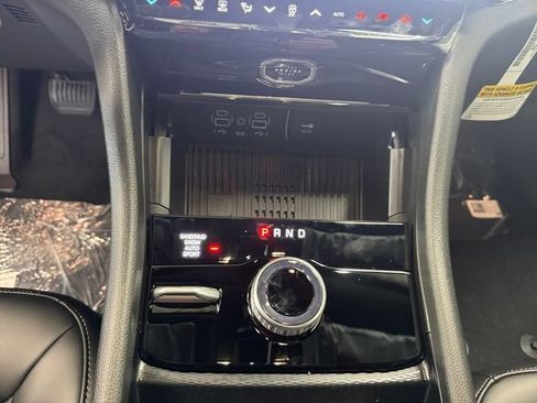 New 2027 Jeep Grand Cherokee Limited AWD/4WD image 19