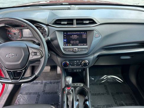 Used 2022 Chevrolet TrailBlazer RS image 25