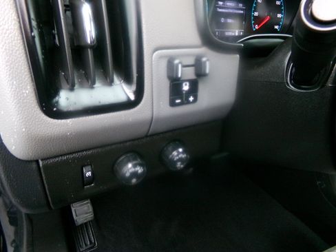 Used 2019 Chevrolet Colorado W/T w/ WT Convenience Package AWD/4WD image 14