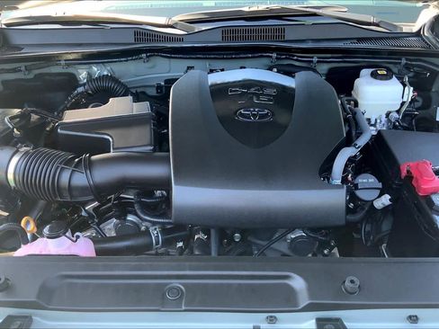 Used 2023 Toyota Tacoma TRD Off-Road image 31