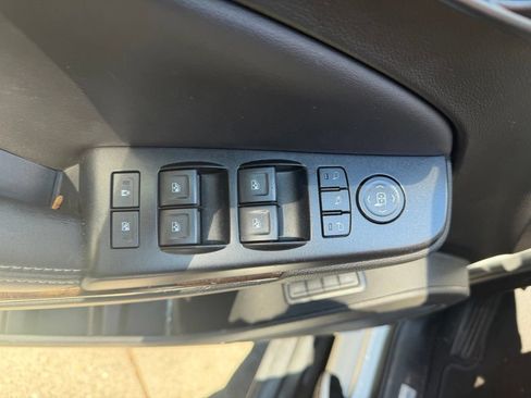 Used 2019 Chevrolet Tahoe LT AWD/4WD image 12