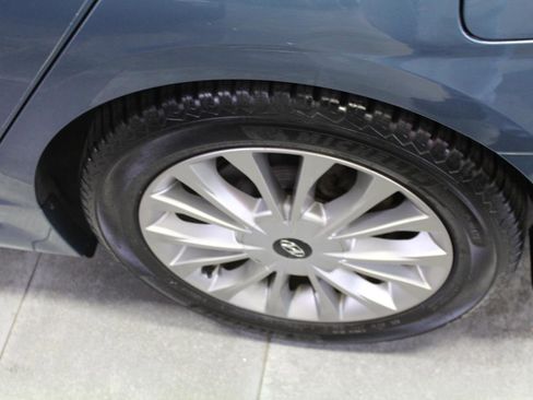Used 2015 Hyundai Sonata Limited w/ Option Group 06 FWD image 33