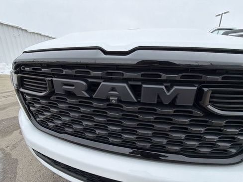 Used 2025 RAM 1500 Big Horn AWD/4WD image 34