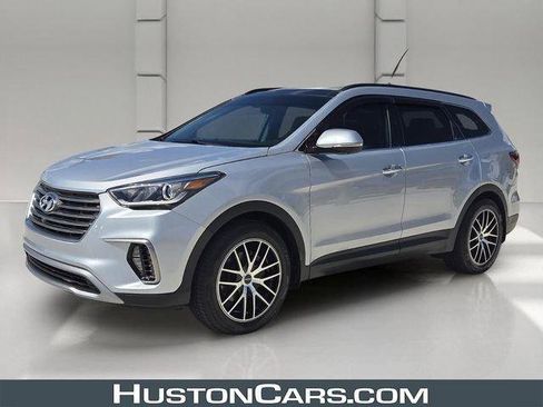 Used 2017 Hyundai Santa Fe FWD image 1