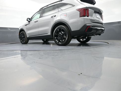 New 2026 Kia Sorento EX AWD/4WD image 34