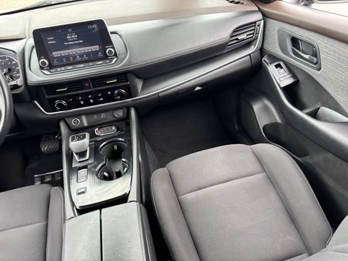 Used 2023 Nissan Rogue S FWD image 17