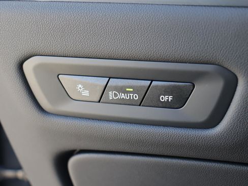 Used 2025 BMW X5 xDrive40i w/ Premium Package image 28