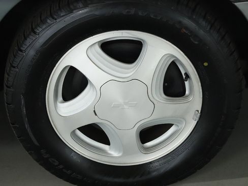 Used 2004 Chevrolet Monte Carlo SS w/ Preferred Equipment Group image 34