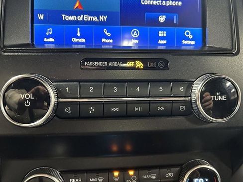 Used 2020 Ford Expedition Limited w/ Texas Edition Package AWD/4WD image 19