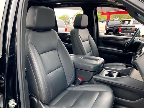 Used 2022 Chevrolet Tahoe Z71 w/ Off-Road Capability Package AWD/4WD image 9