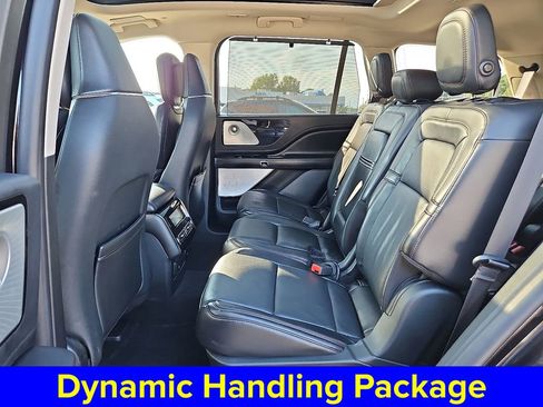 Used 2020 Lincoln Aviator Reserve w/ Equipment Group 202A image 11