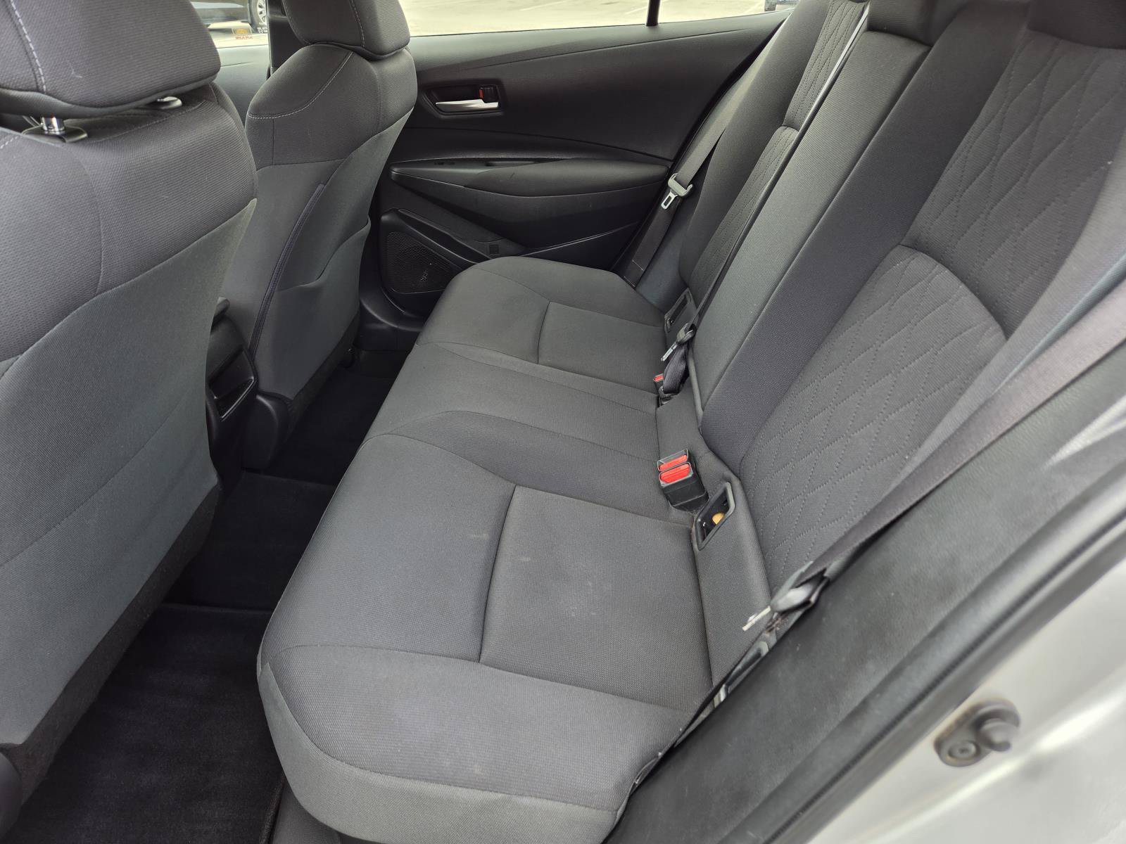 Used 2020 Toyota Corolla LE FWD image 27