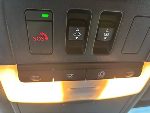 Used 2021 Nissan Rogue SV image 25