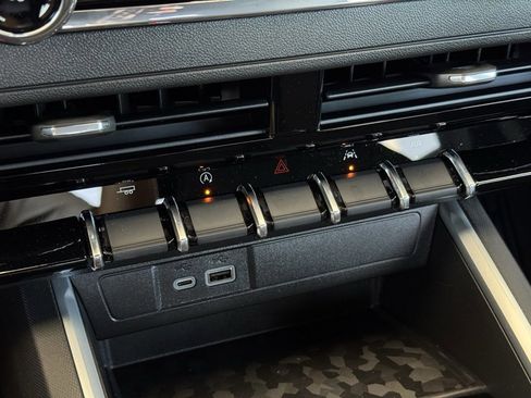 New 2025 Chevrolet Colorado W/T w/ WT Custom Package image 29