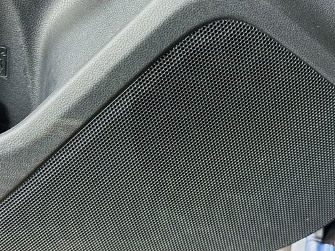 Used 2023 Subaru Crosstrek 2.0i Premium image 21