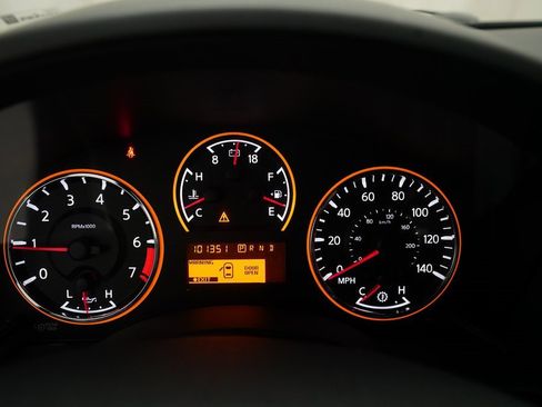 Used 2008 Nissan Titan LE image 2