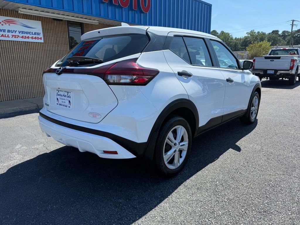Used 2024 Nissan Kicks S FWD image 10