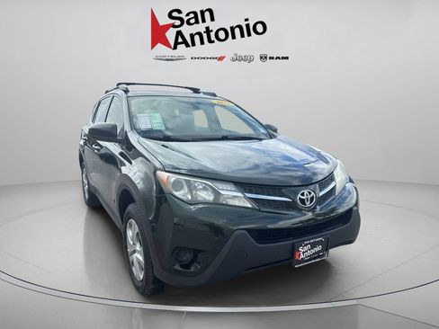 Used 2013 Toyota RAV4 LE FWD image 3