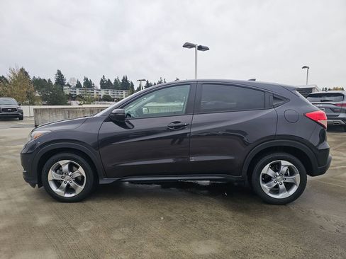 Used 2017 Honda HR-V EX image 5