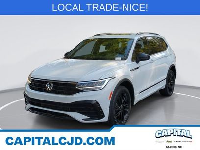 Used 2022 Volkswagen Tiguan SE R-Line