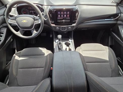 Used 2021 Chevrolet Traverse LS FWD image 11