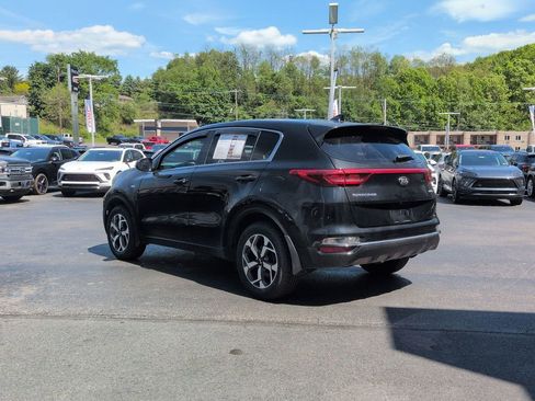 Used 2020 Kia Sportage LX AWD/4WD image 7